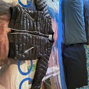 Brand new Moncler puffer never been worn, in the best condition,